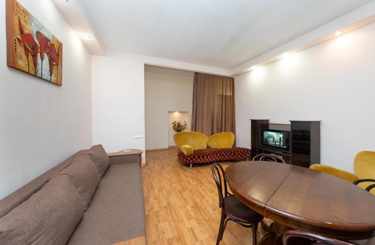 Apartamenty Sofia Kiev Exterior foto